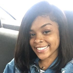 Meet your Posher, Lataura